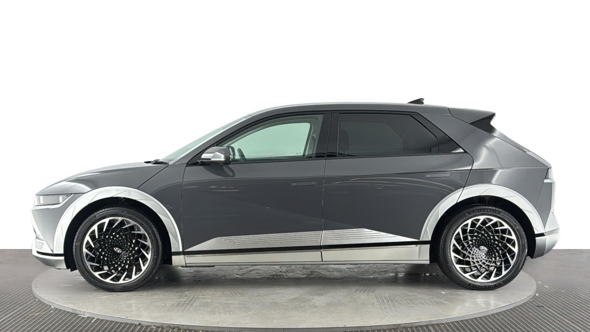Hyundai Ioniq 5 view 7