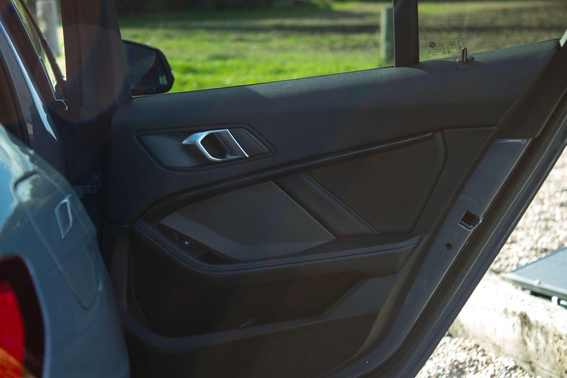 BMW 1 Series view 38