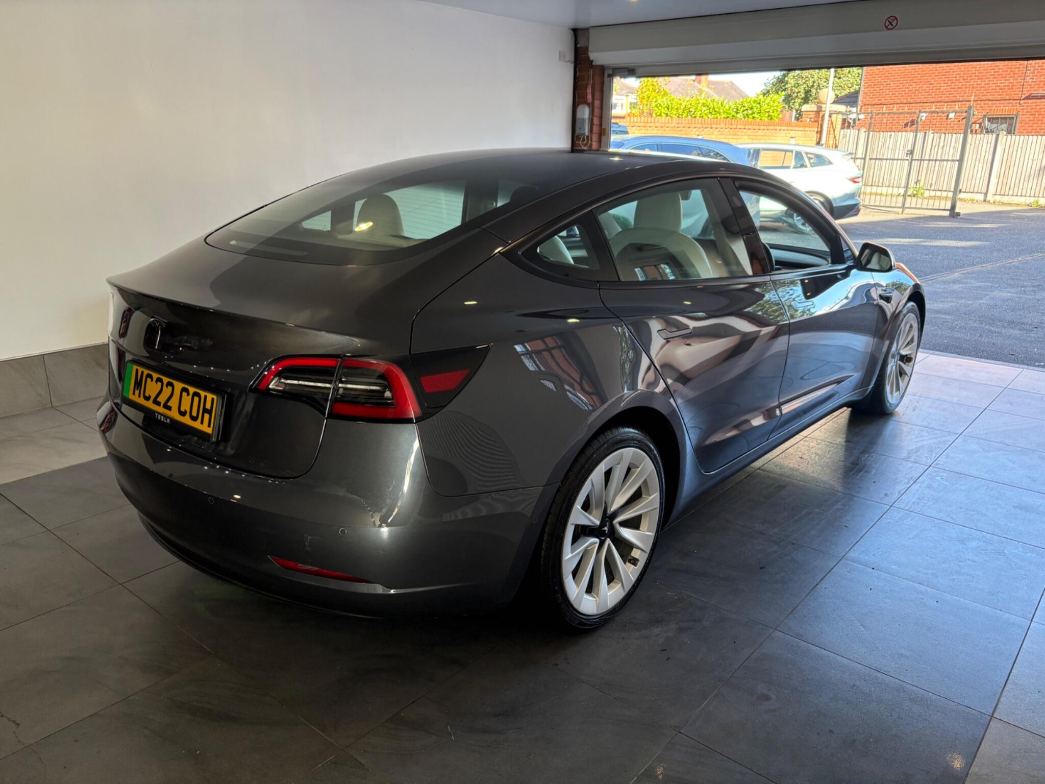 Tesla Model 3 view 6