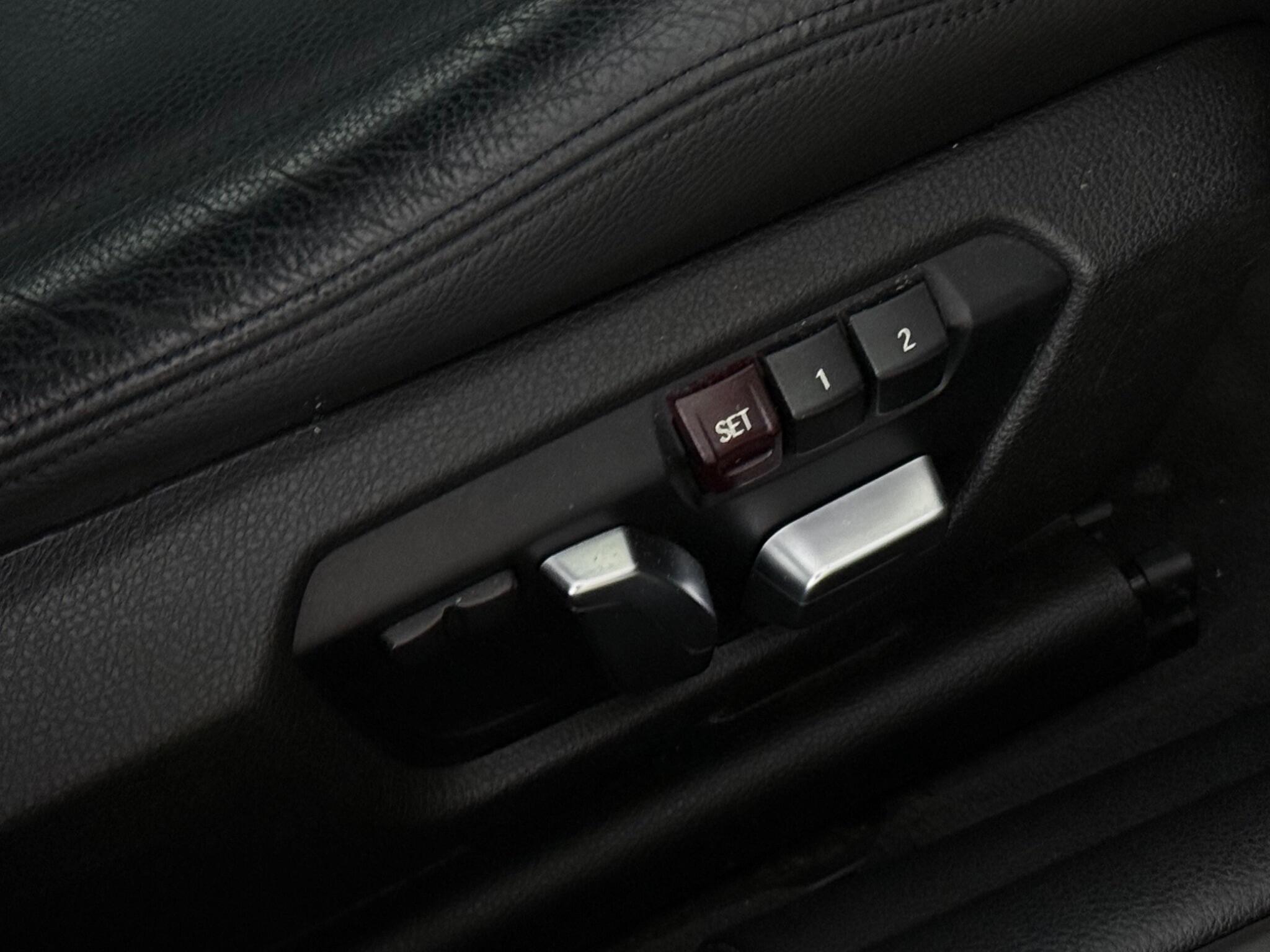 BMW 4 Series view 32