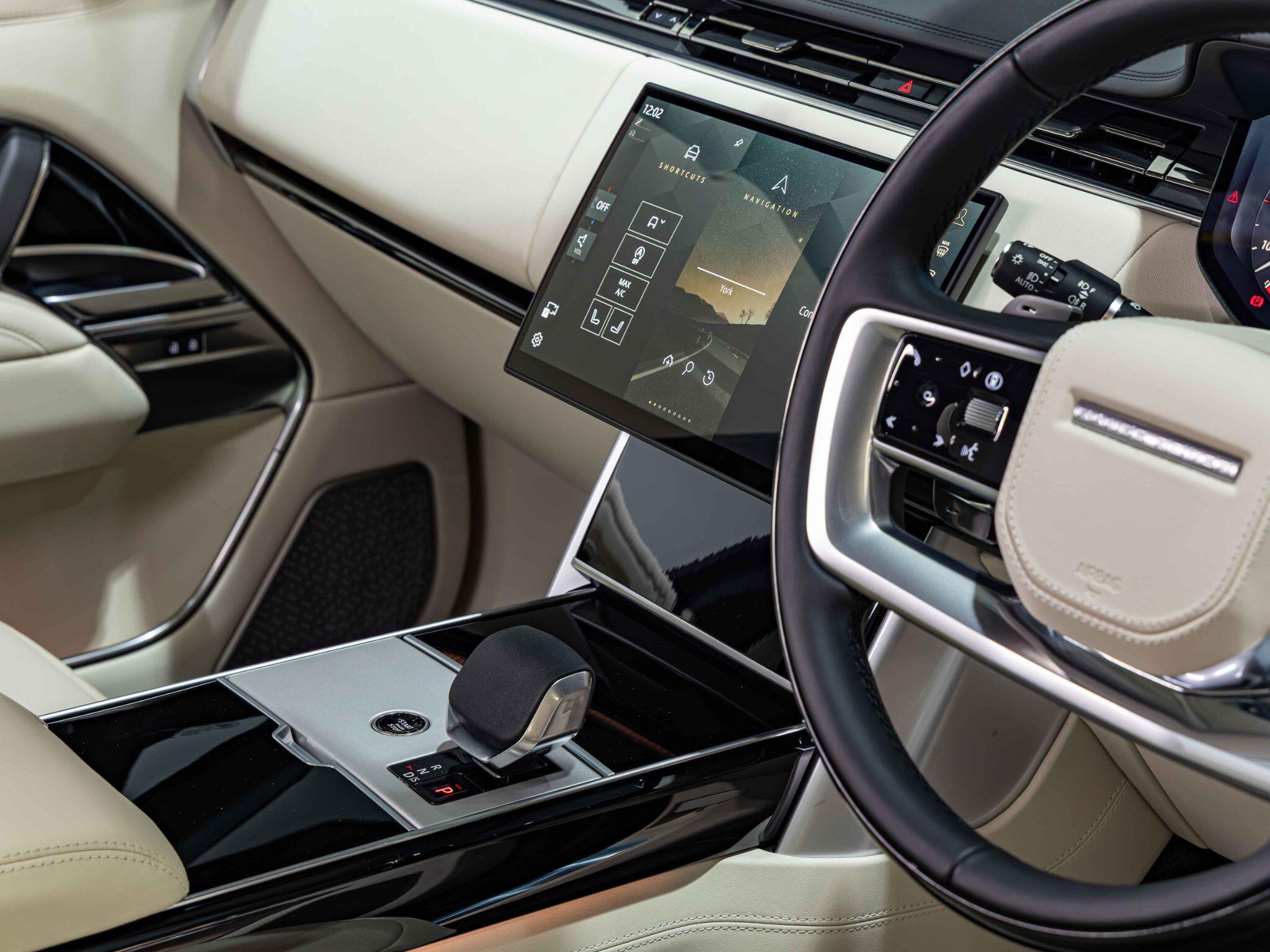 Land Rover Range Rover view 33