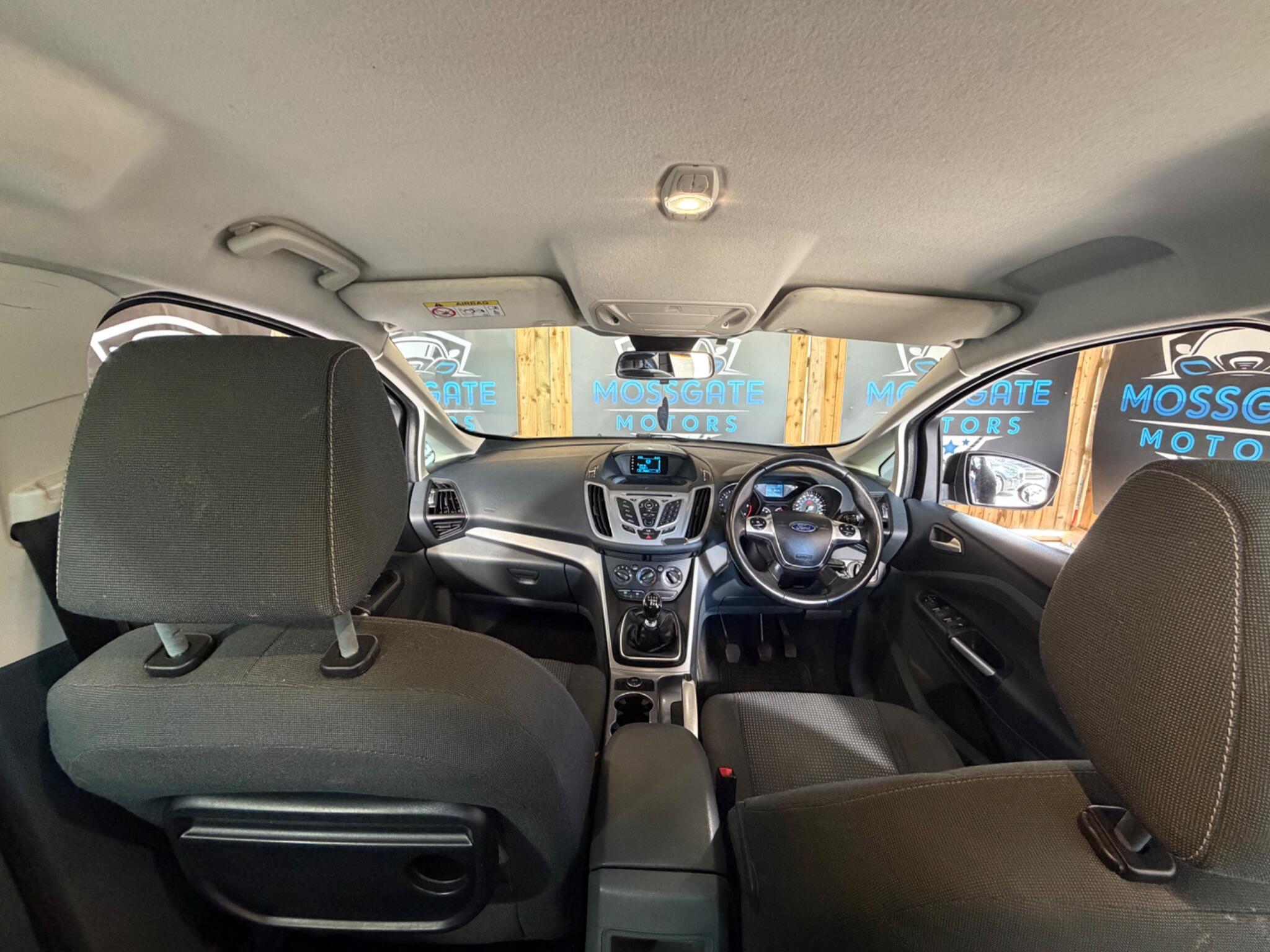 Ford Grand C-Max view 25