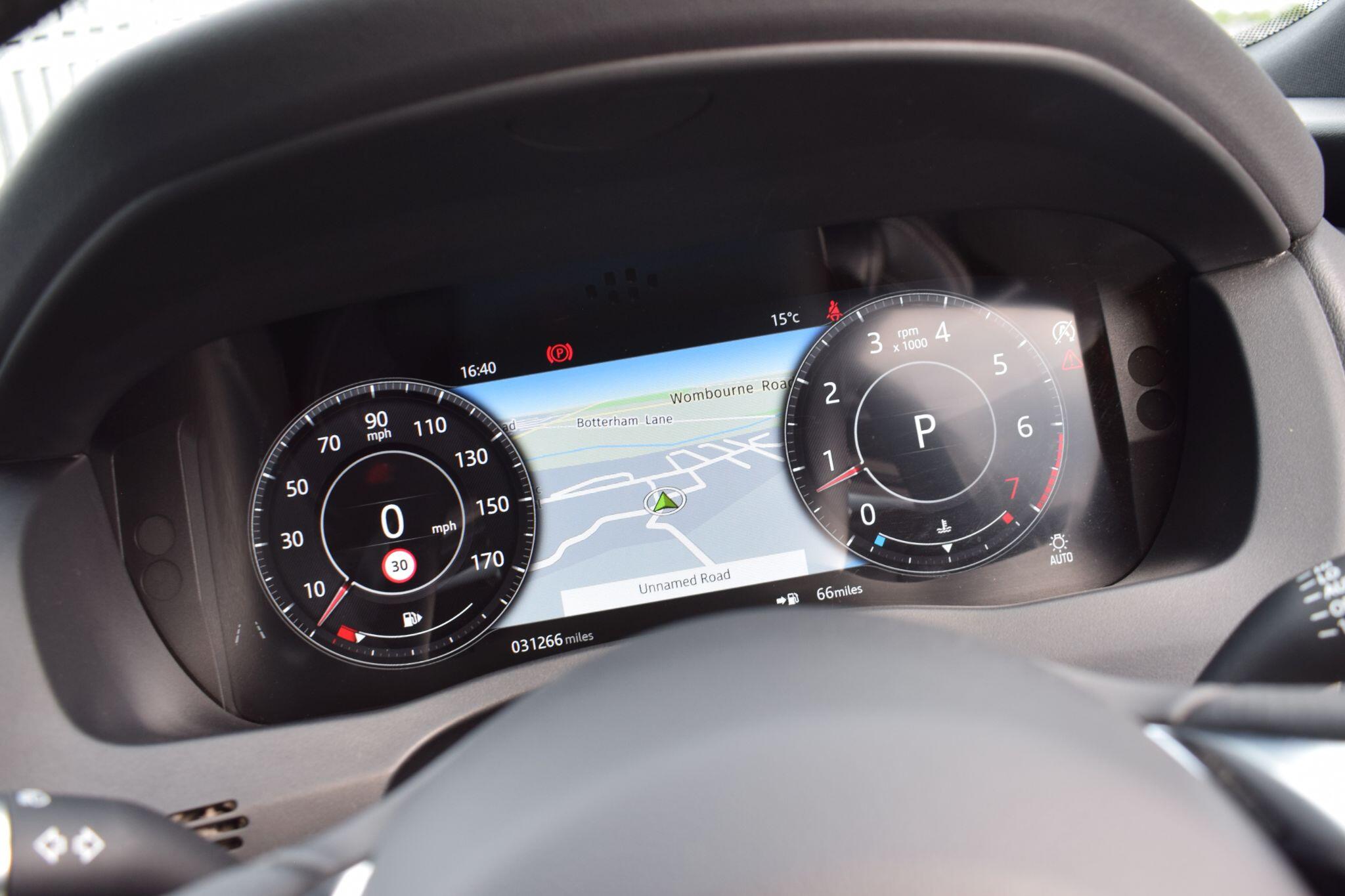 Jaguar Xe view 26