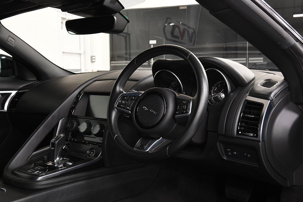 Jaguar F-Type view 5