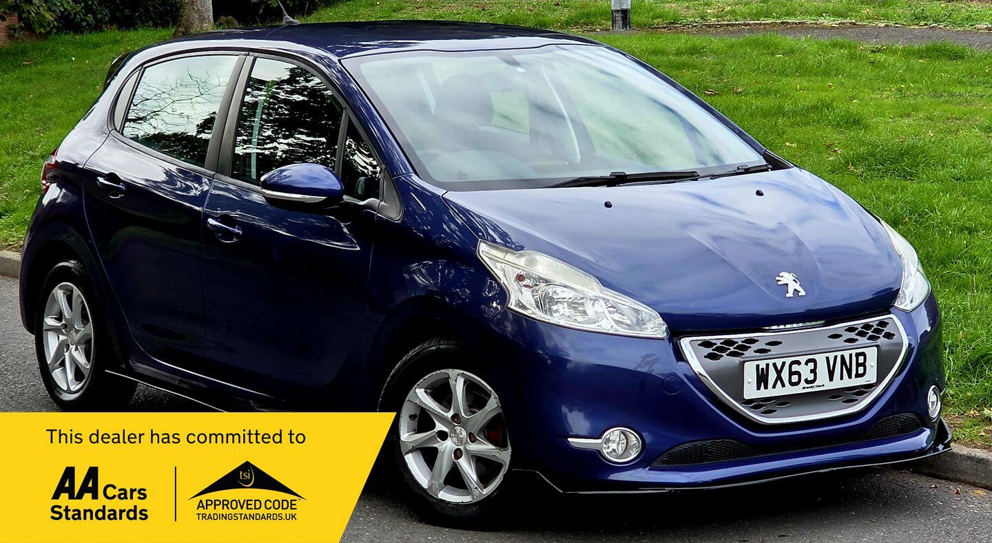 2013 Peugeot 208 in Blue for sale