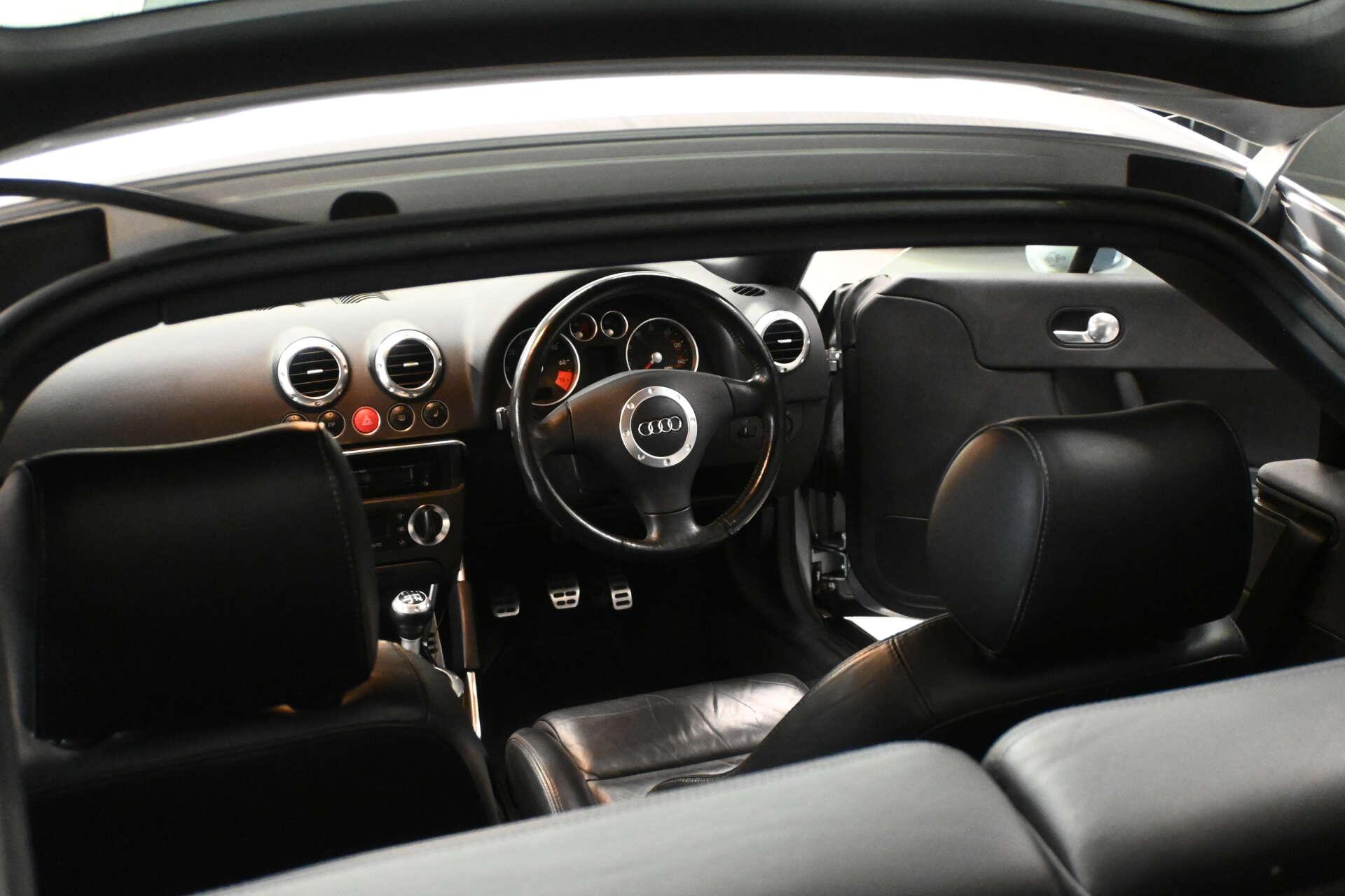 Audi TT view 61