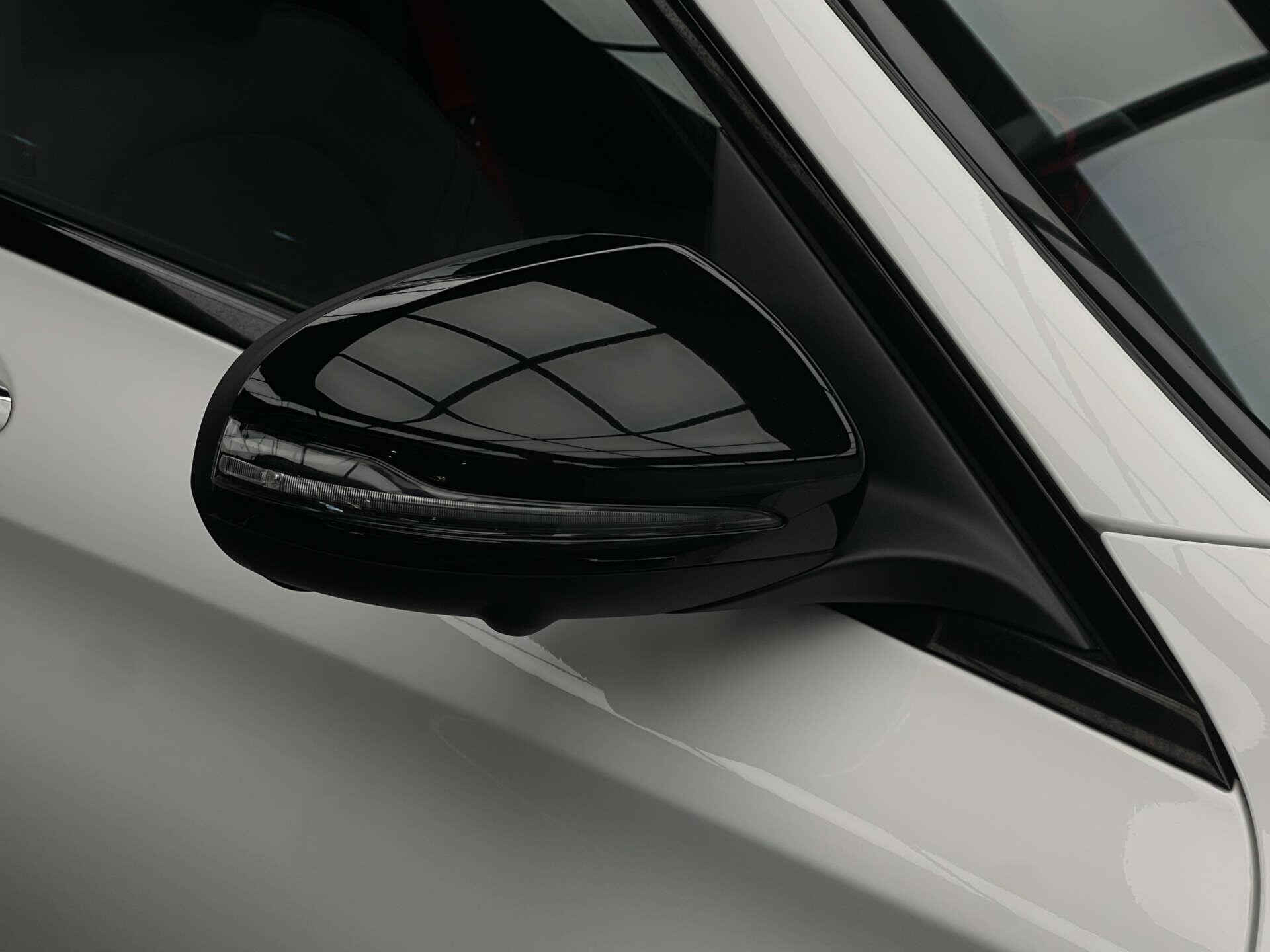 Mercedes-Benz C Class view 9
