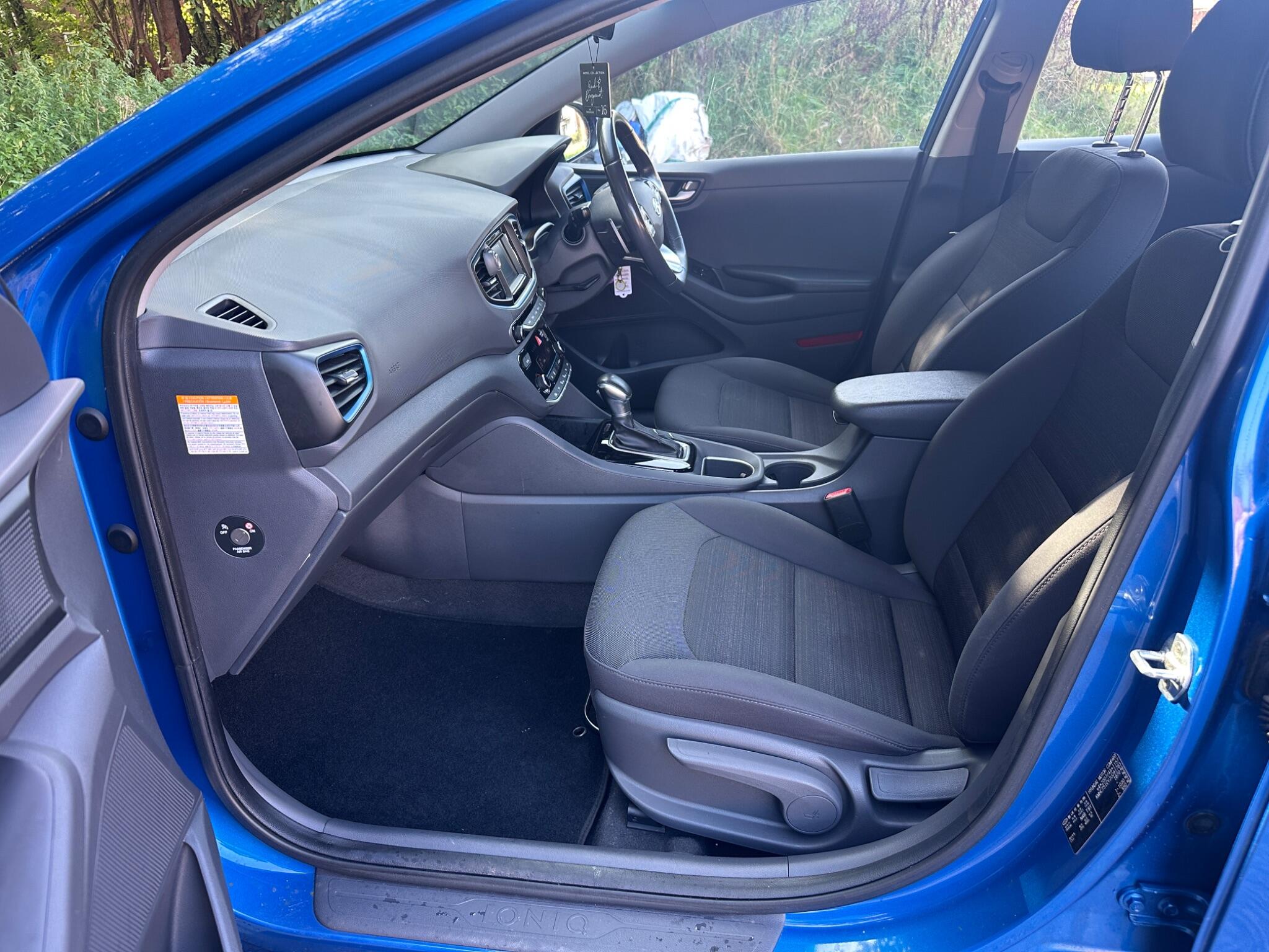 Hyundai Ioniq view 13