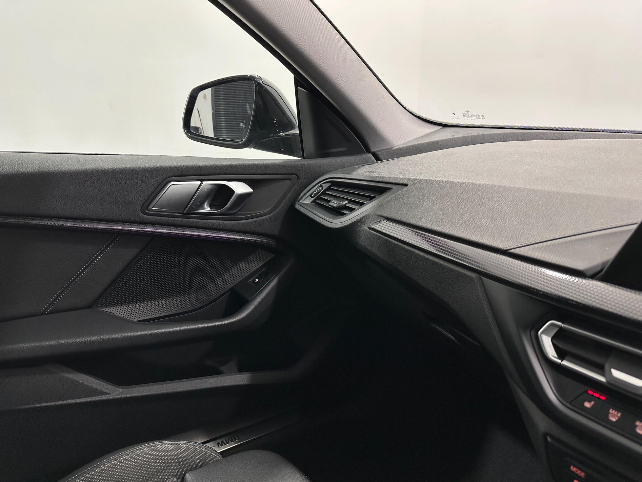 BMW 2 Series view 27