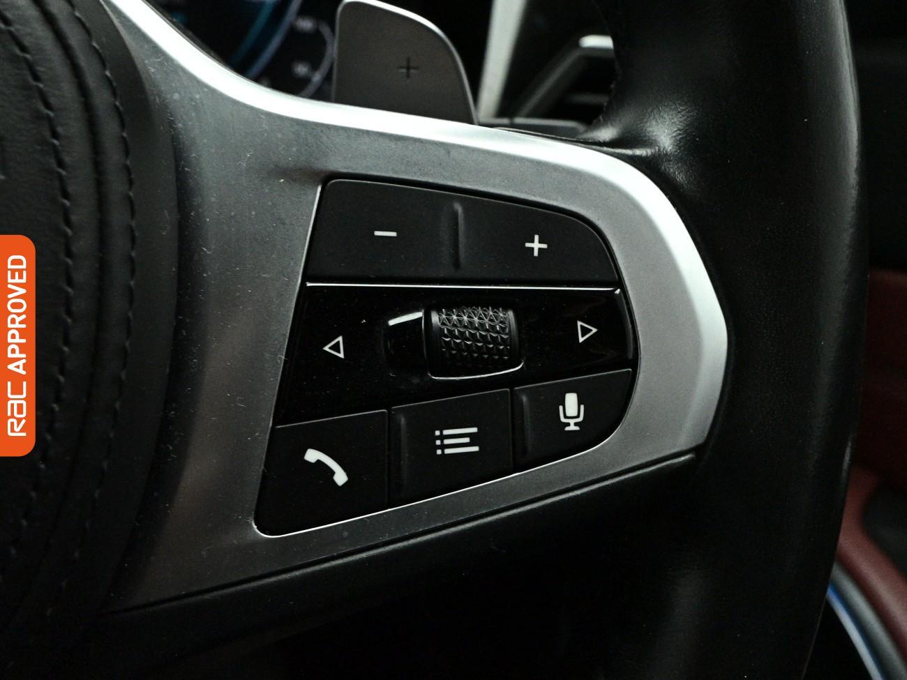 BMW 3 Series view 25