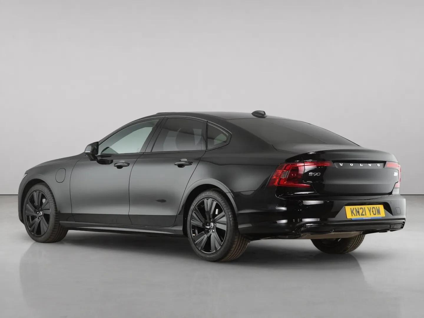 Volvo S90 view 6