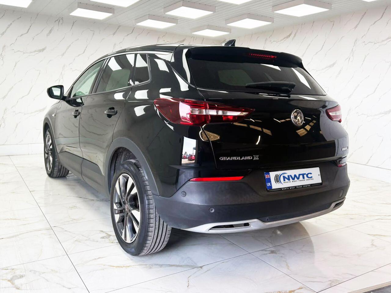 Vauxhall Grandland X view 9