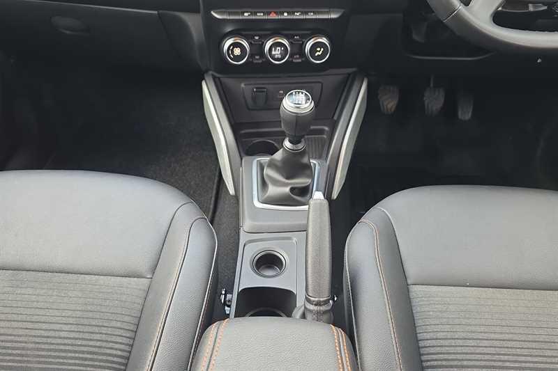 Dacia Duster view 14