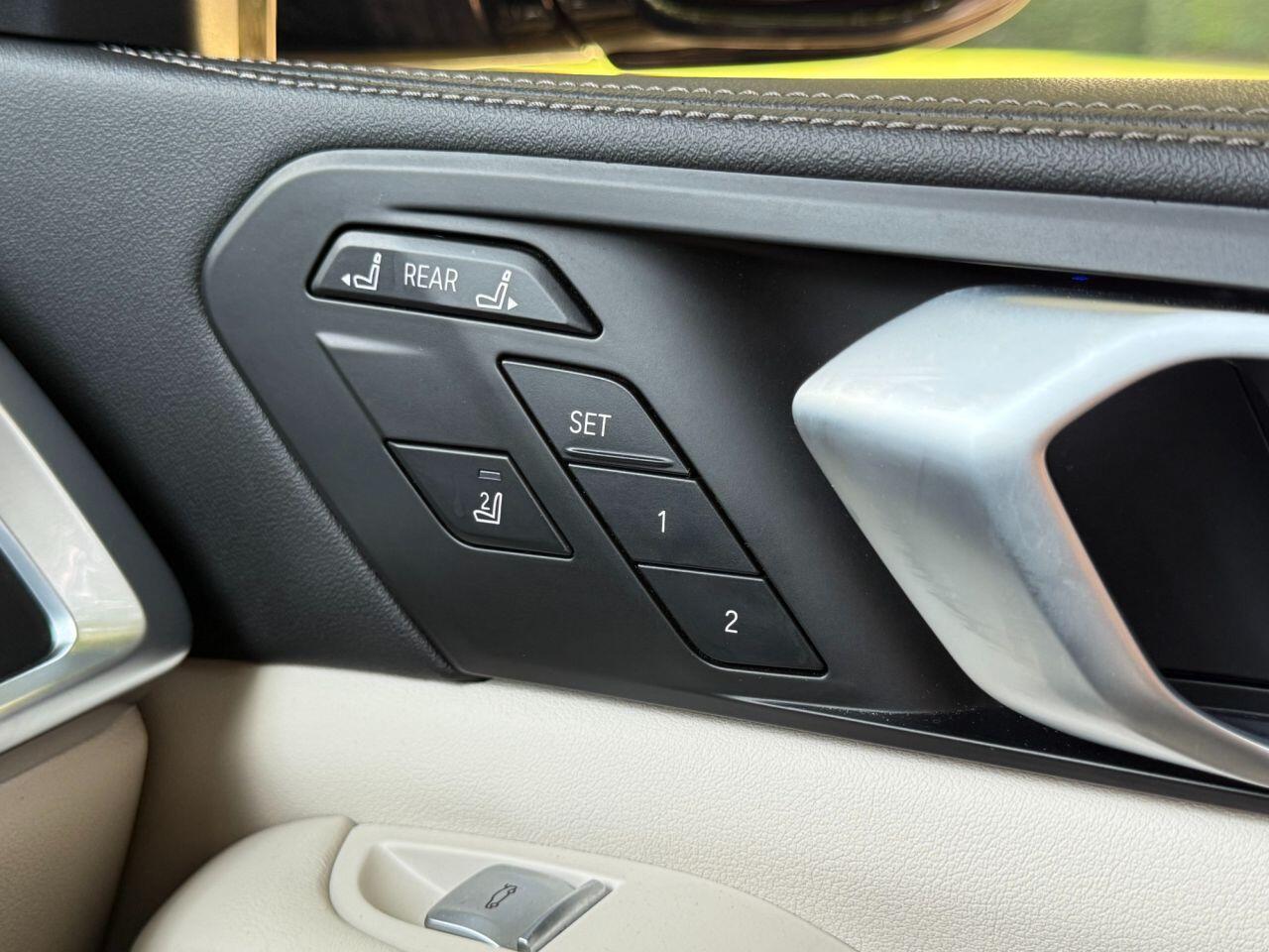 BMW X7 view 35