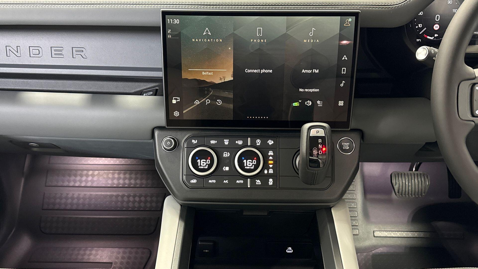 Land Rover Defender view 14
