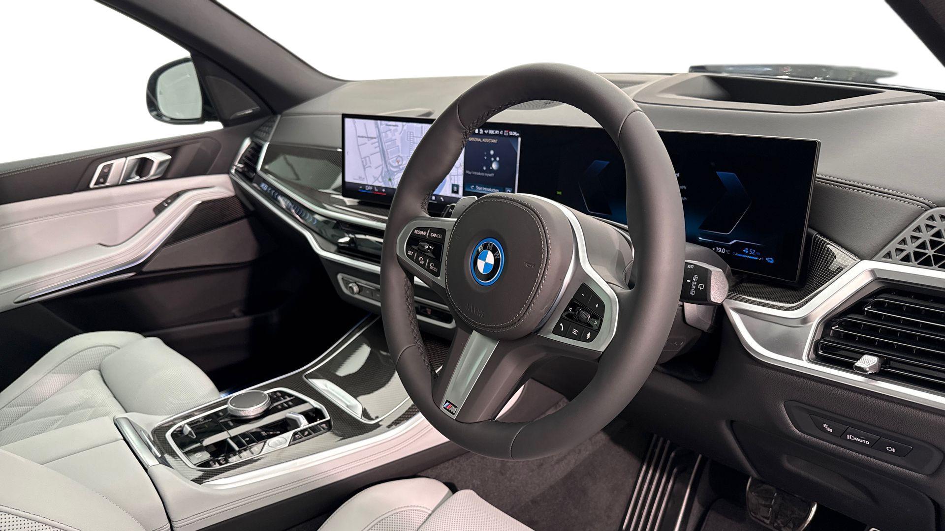 BMW X5 view 6