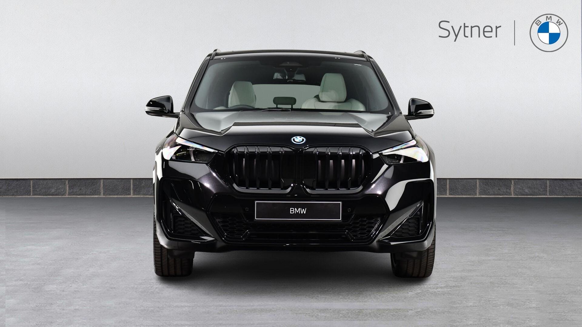 BMW X1 view 16