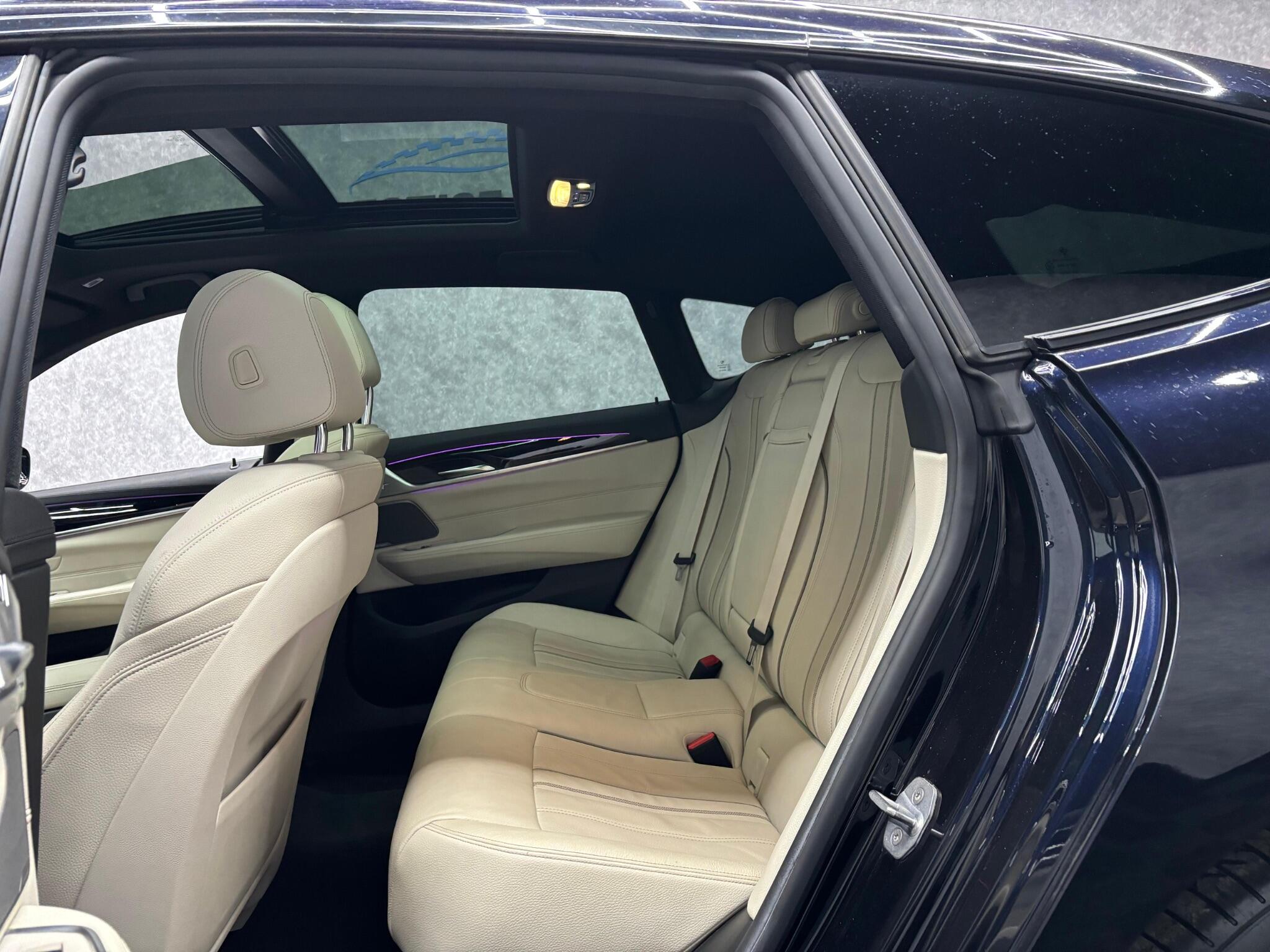 BMW 6 Series Gran Turismo view 8