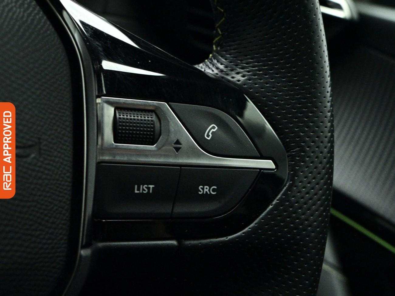 Peugeot E-208 view 26