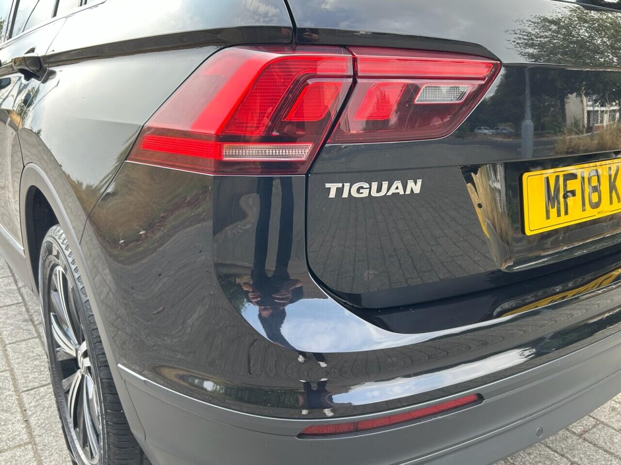 Volkswagen Tiguan view 17