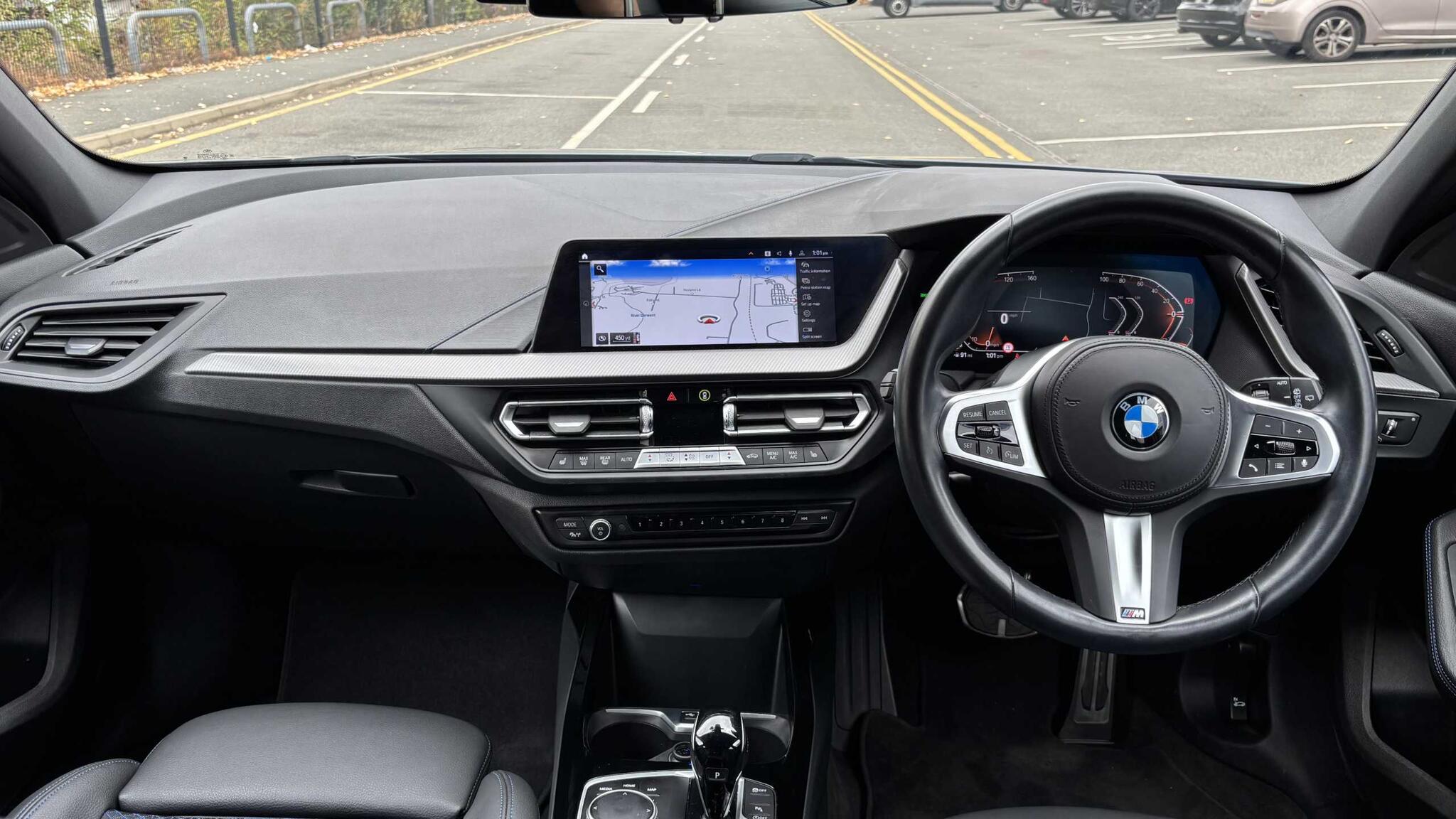 BMW 1 Series view 6