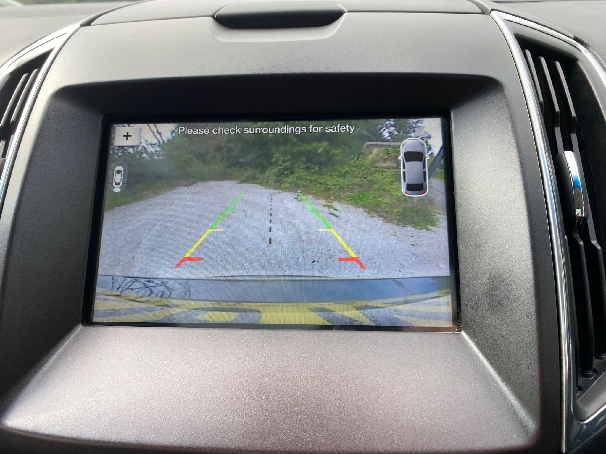 Ford Edge view 34