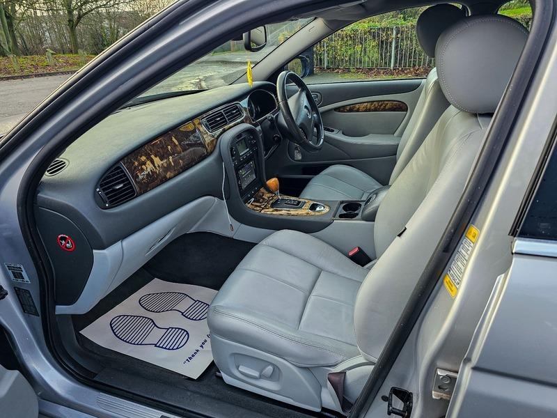 2004 Jaguar S-Type 3.0 V6 SE Plus 4dr • 71,000 miles image 22