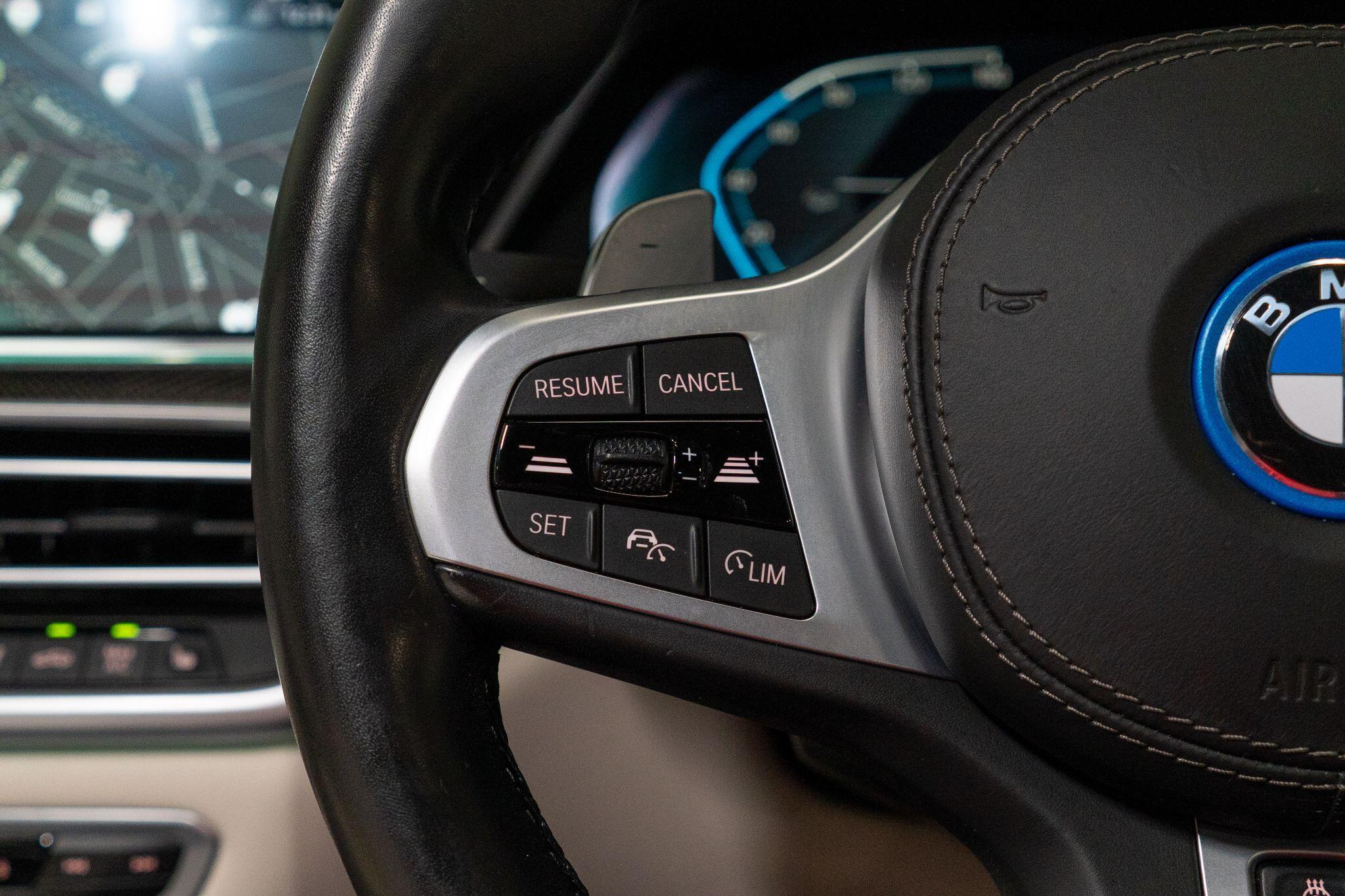 BMW X5 view 34
