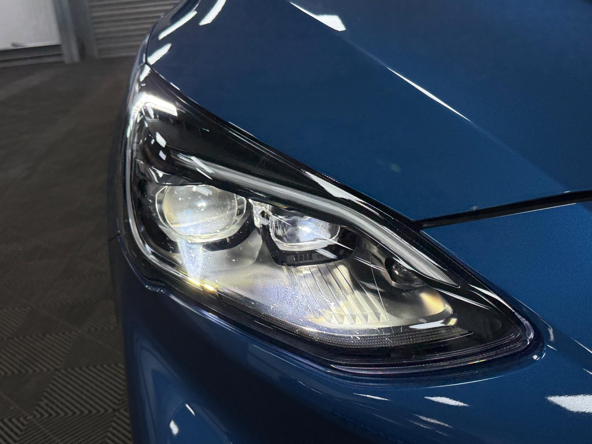 Ford Focus view 39