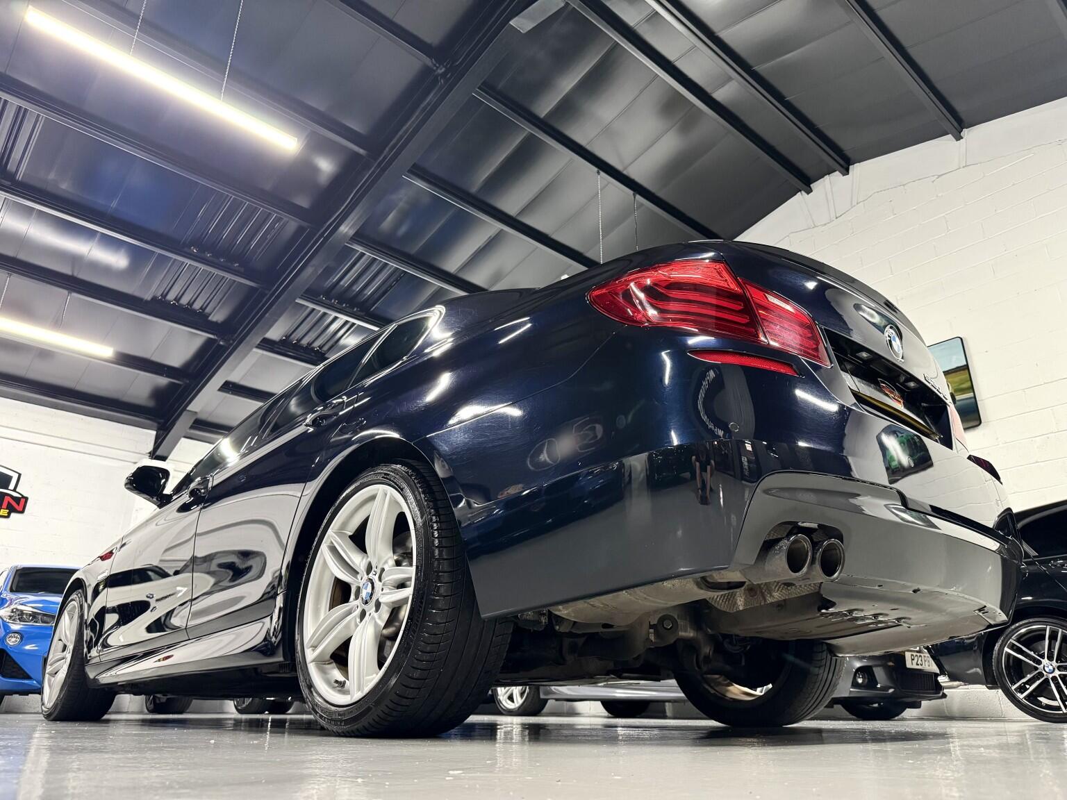BMW 5 Series view 7