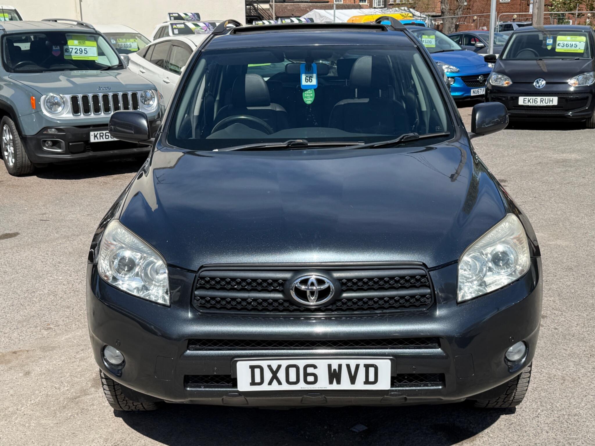 Toyota RAV4 - Image 10