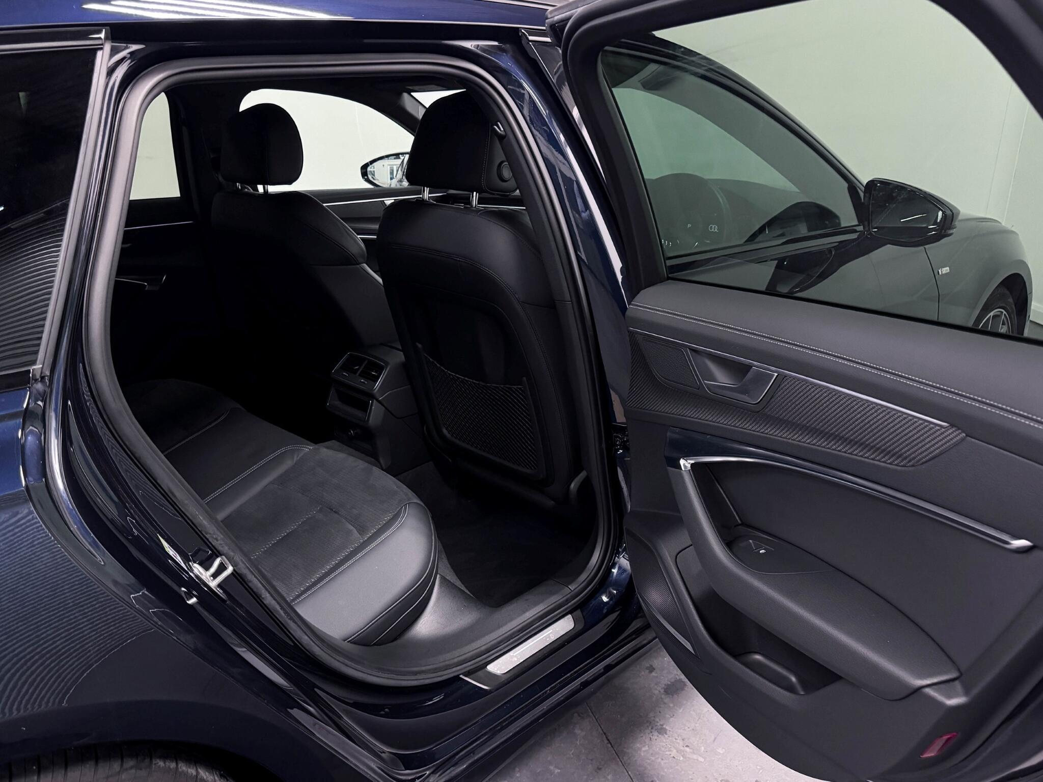Audi A6 view 9