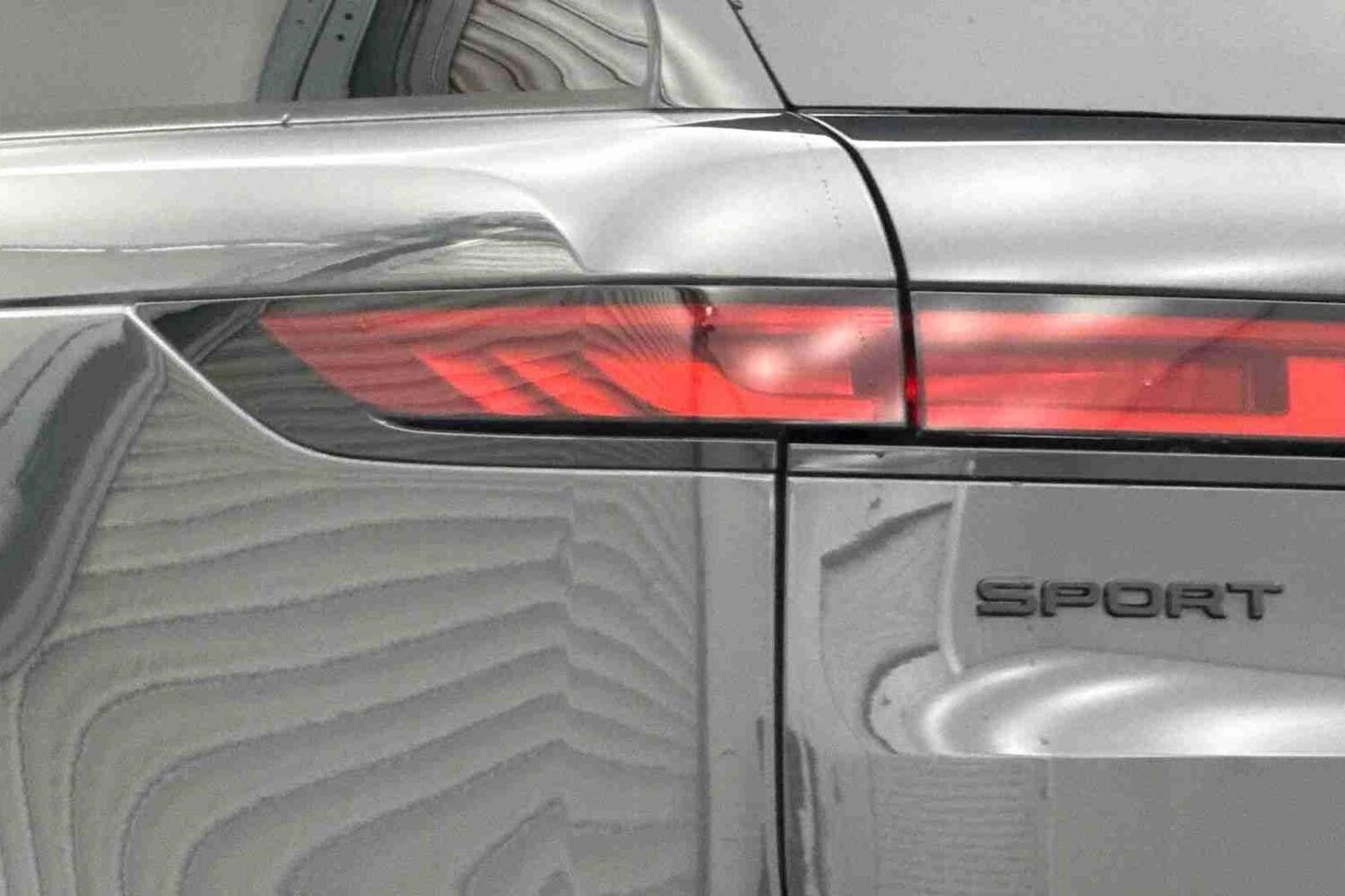 Land Rover Range Rover Sport view 19