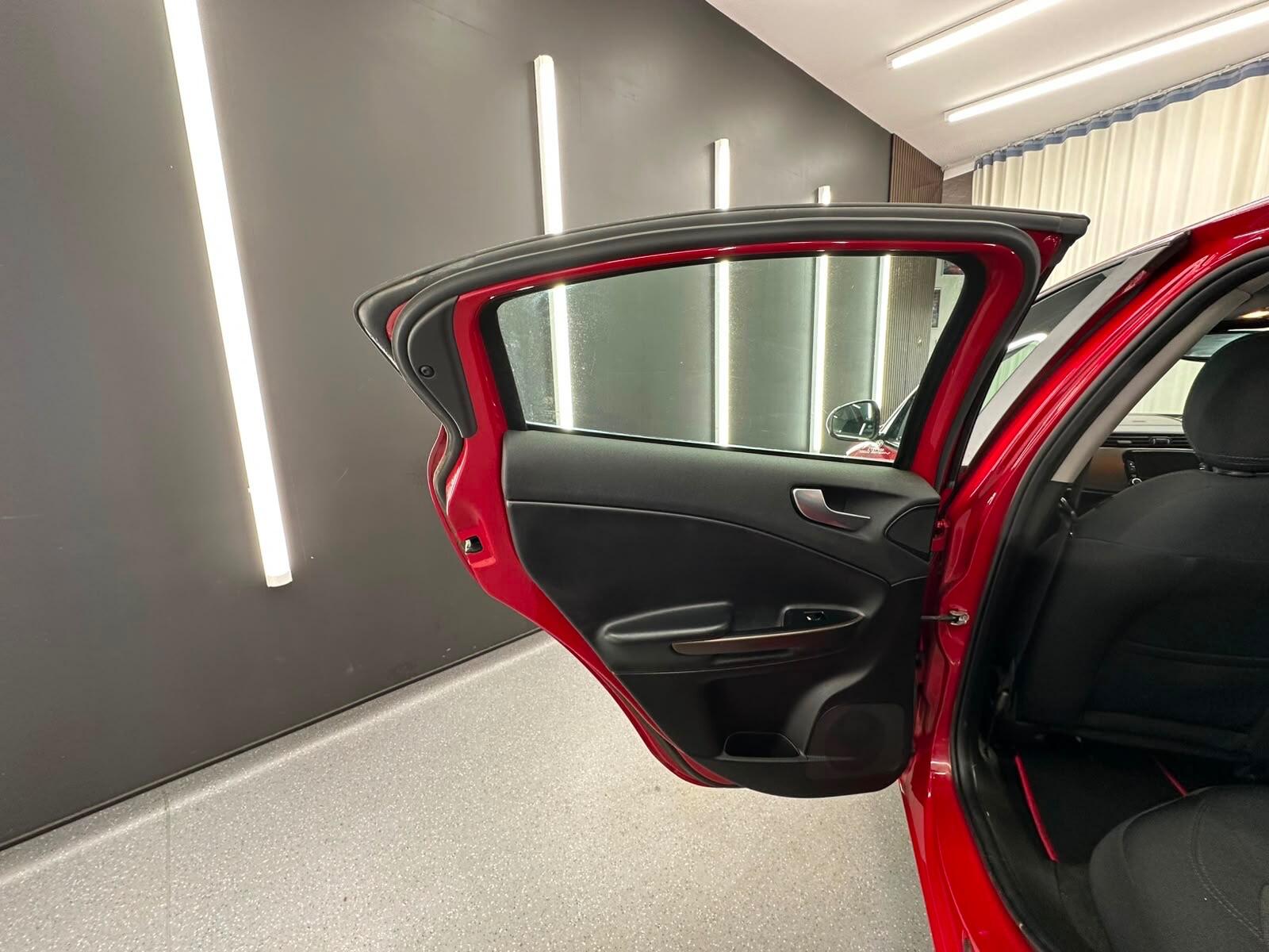 Alfa Romeo Giulietta view 14