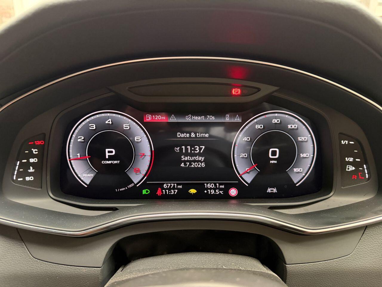 Audi A6 Saloon view 37
