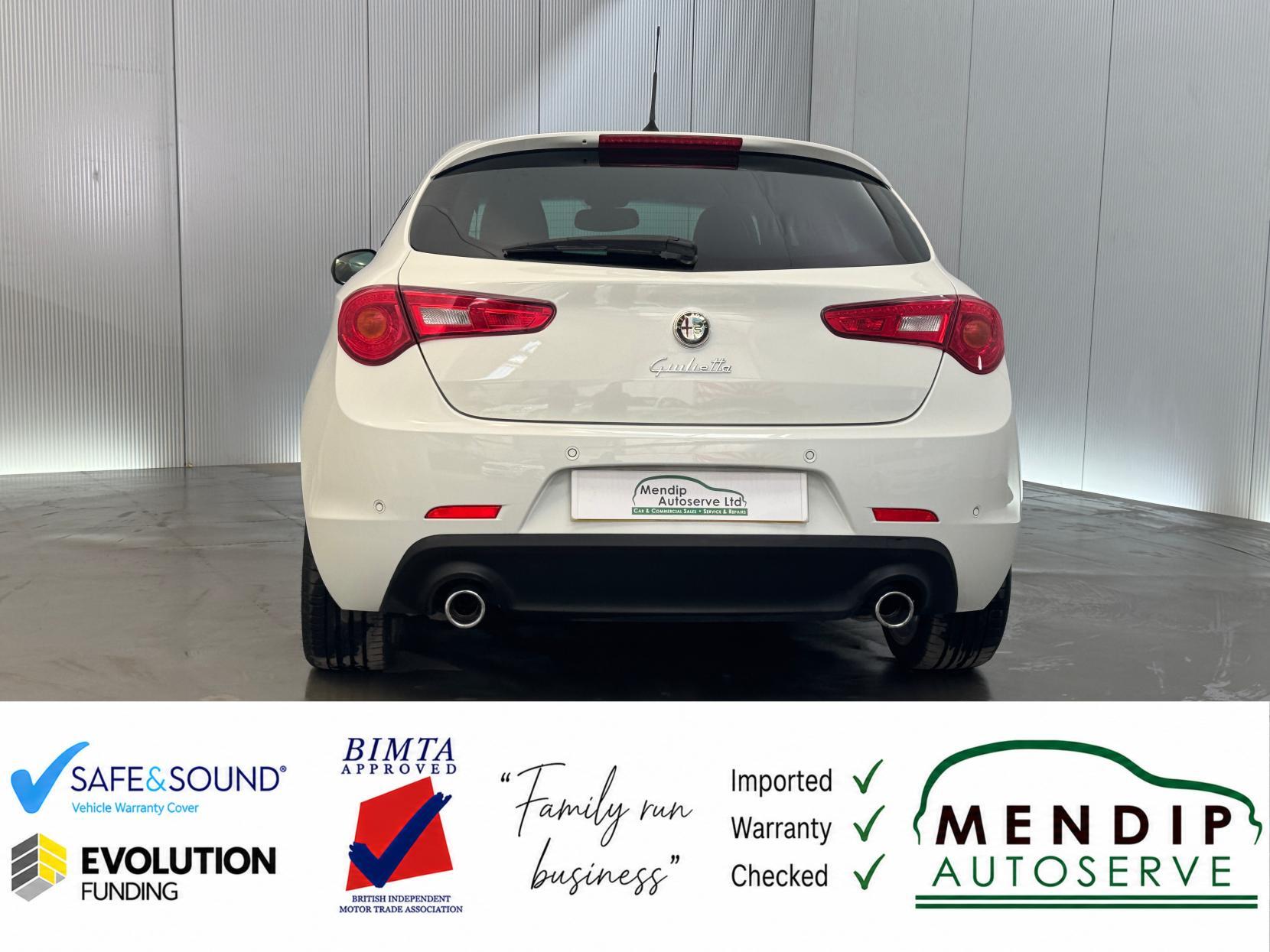 Alfa Romeo Giulietta view 16