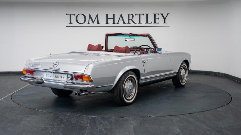 Mercedes-Benz SL view 8
