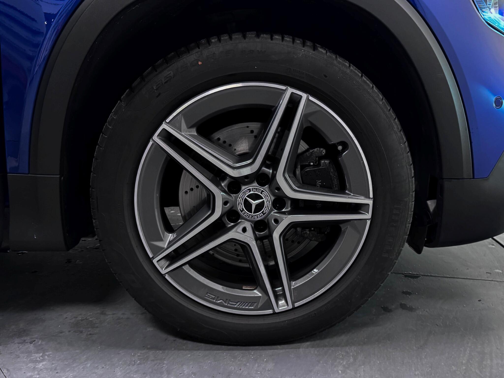 Mercedes-Benz GLB view 58