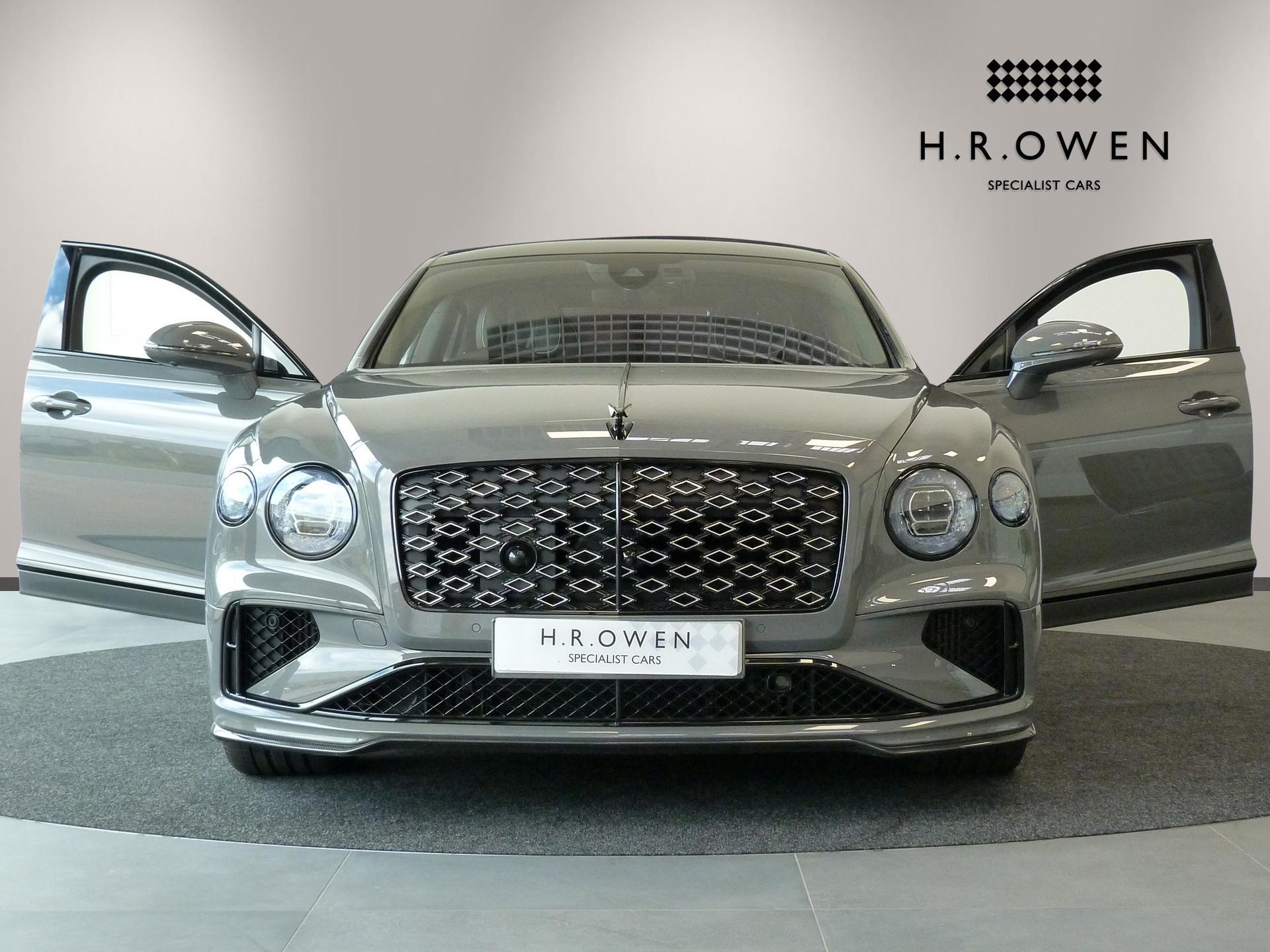 Bentley Flying Spur view 10