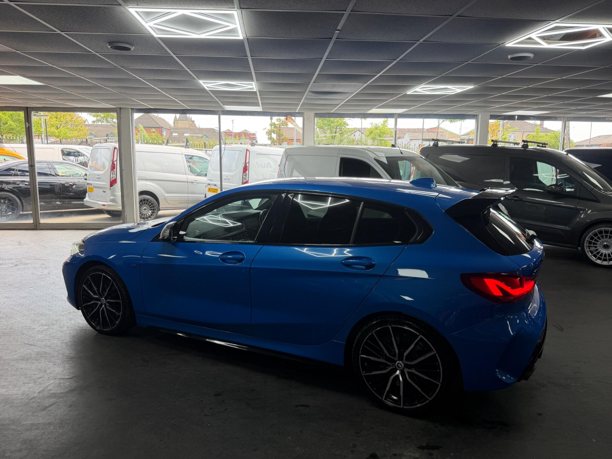 BMW 1 Series view 39