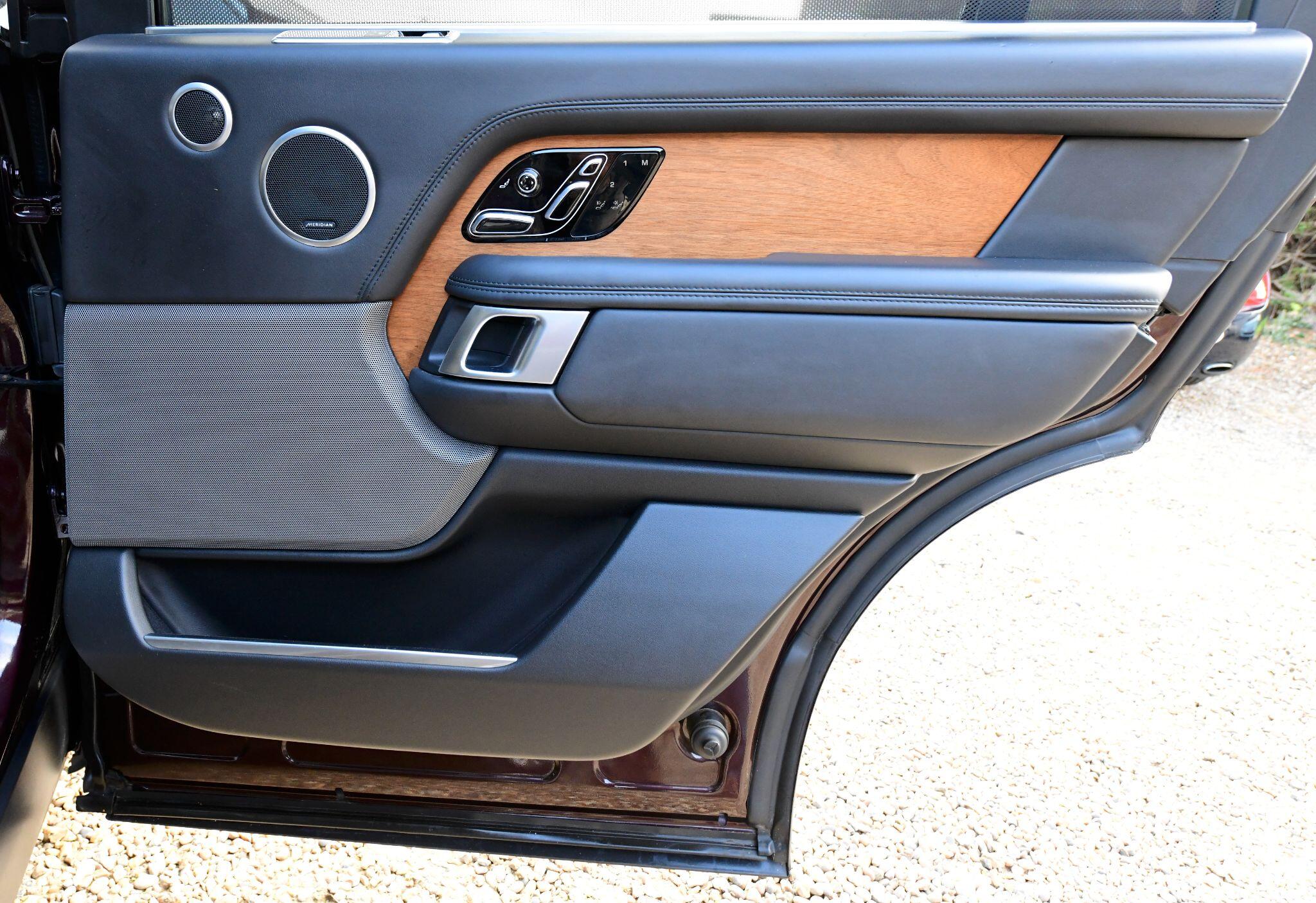 Land Rover Range Rover view 45