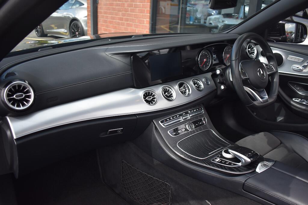 Mercedes-Benz E Class view 38
