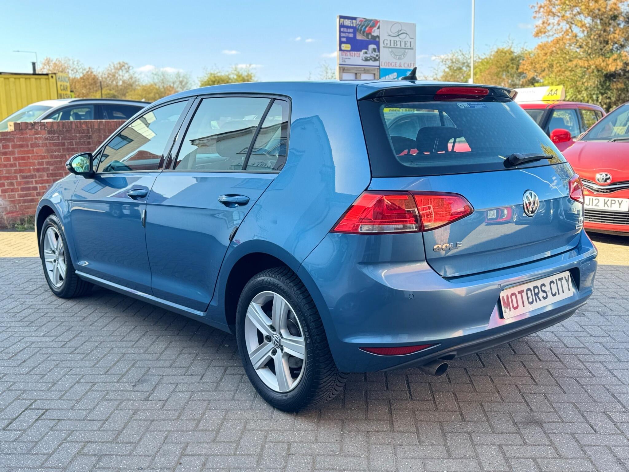 Volkswagen Golf view 7