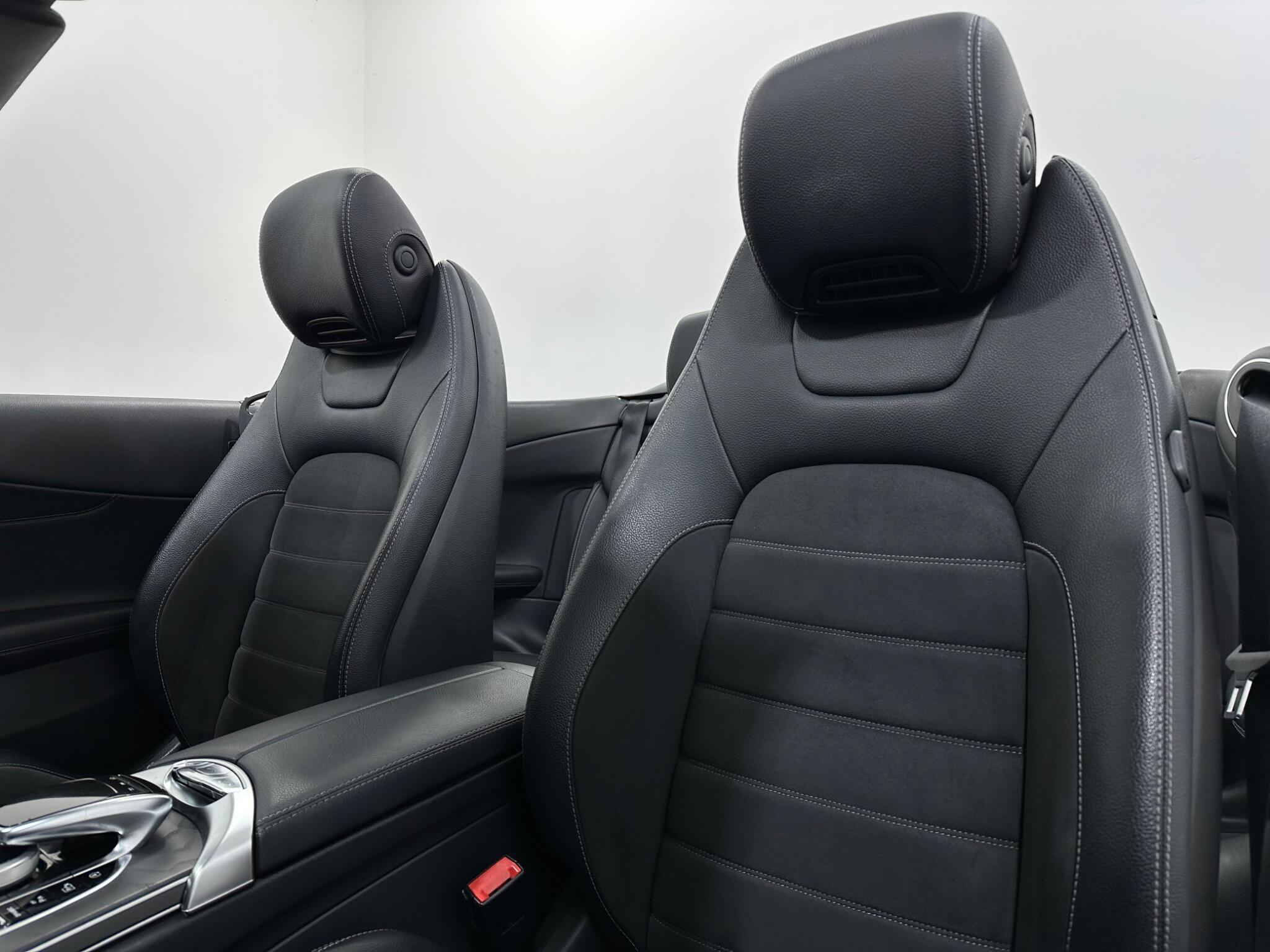Mercedes-Benz C-Class view 38