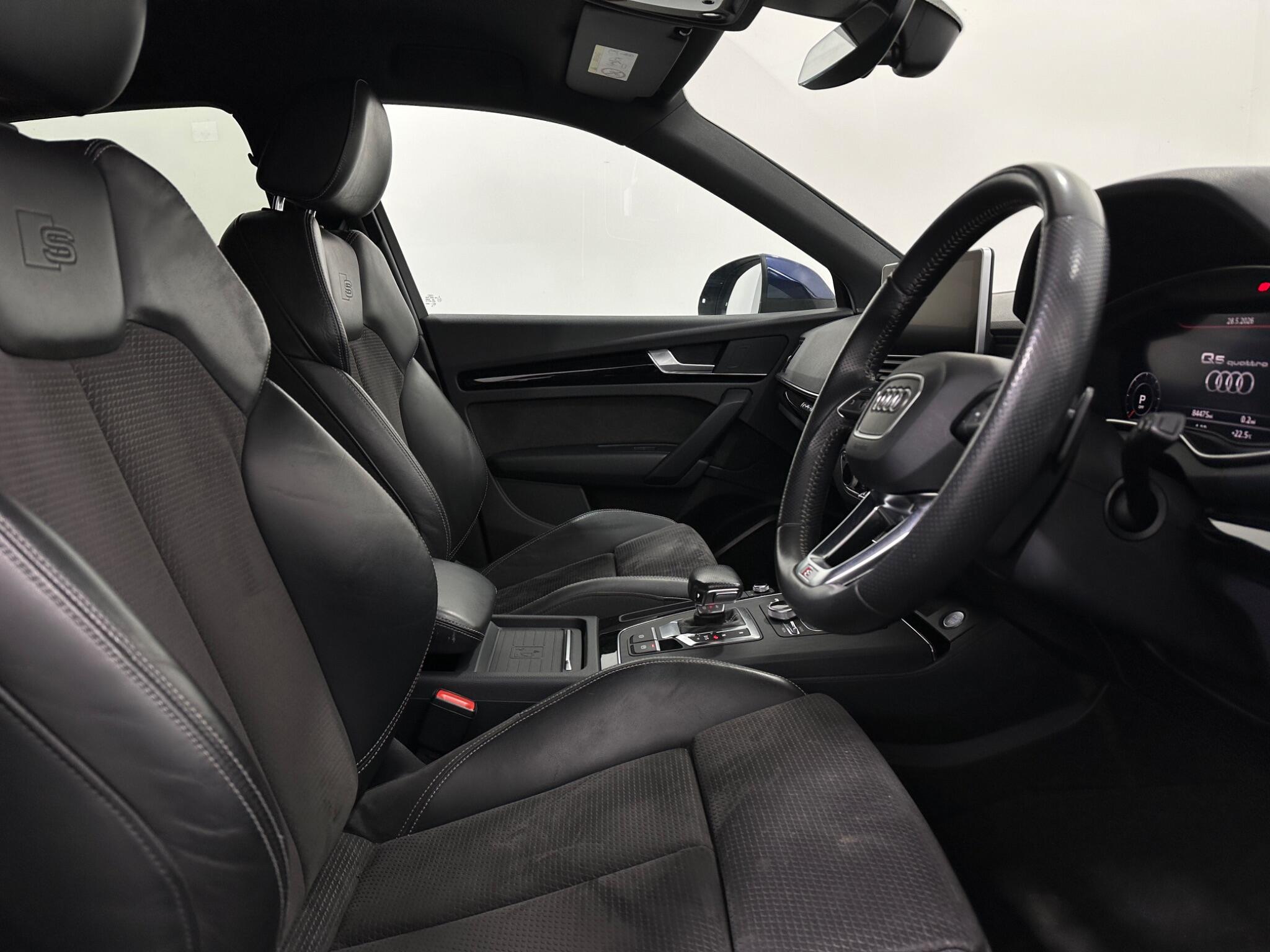 Audi Q5 view 31