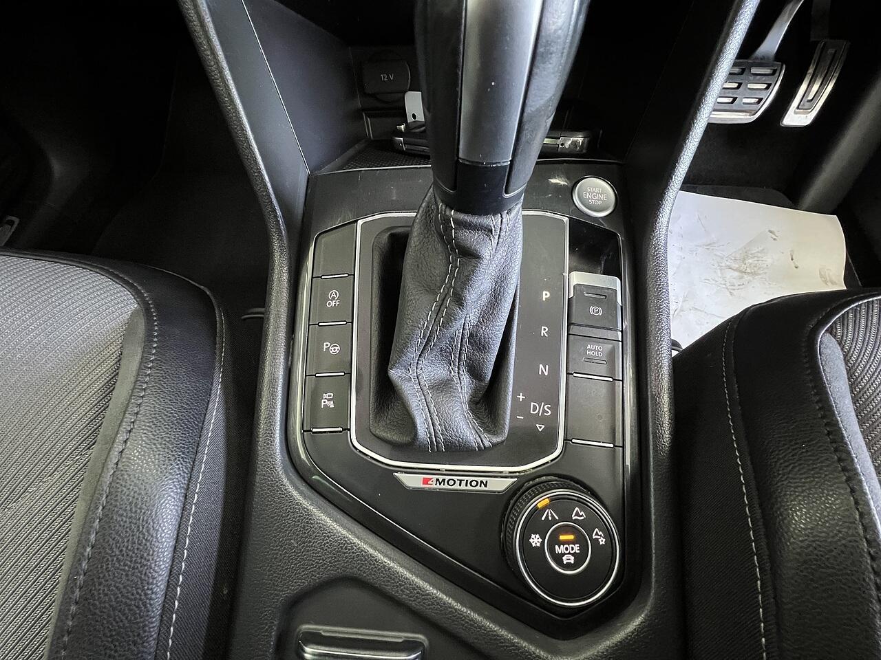 Volkswagen Tiguan view 13