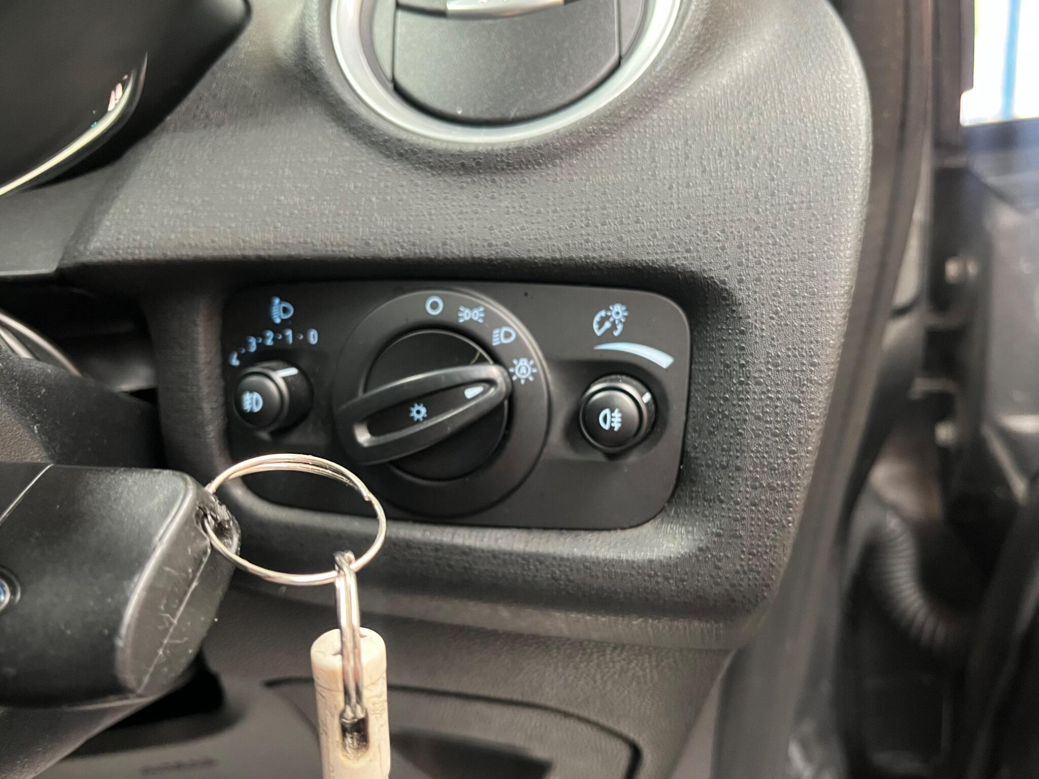 Ford Fiesta view 31