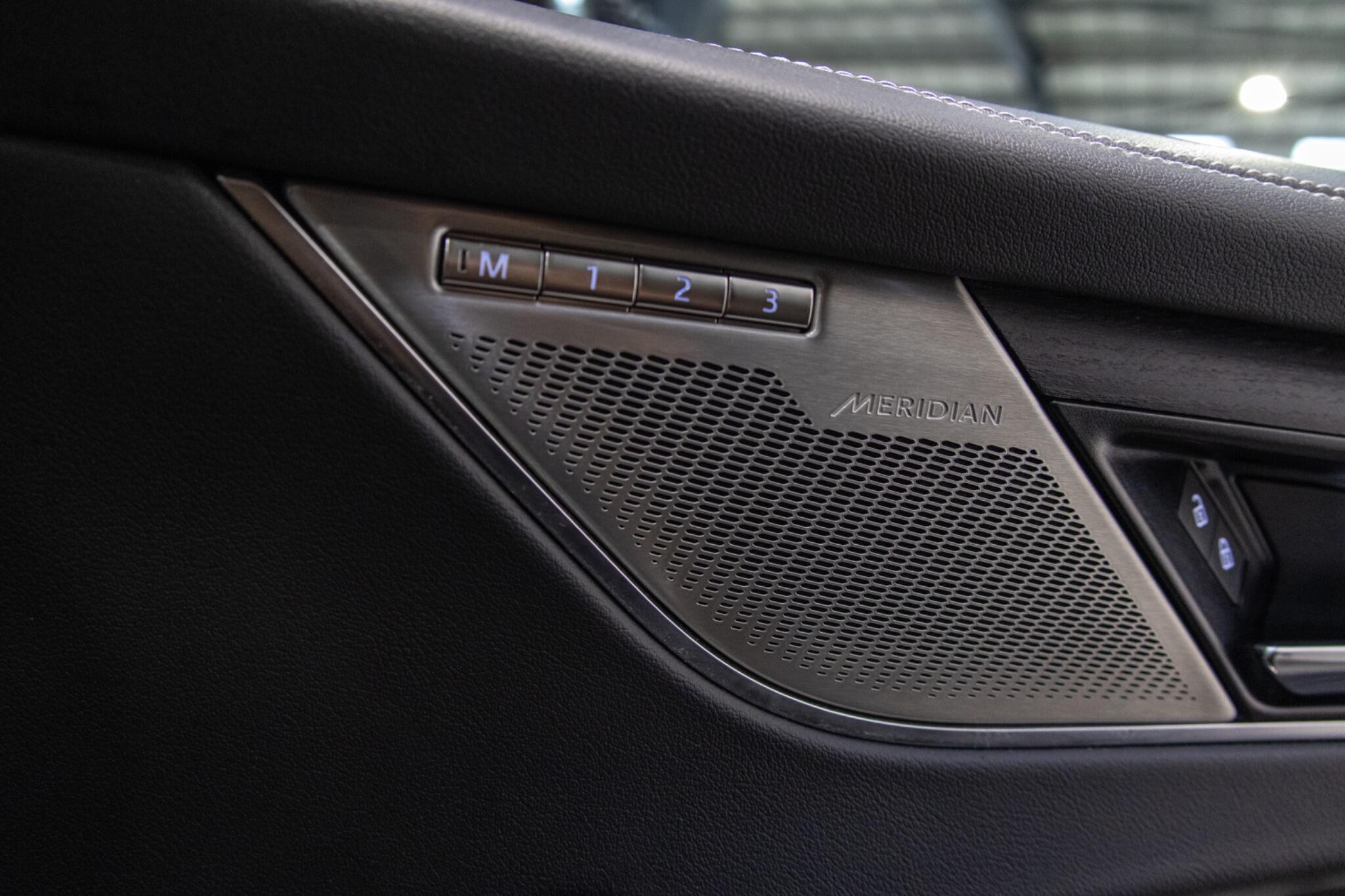 Jaguar F-Pace view 37