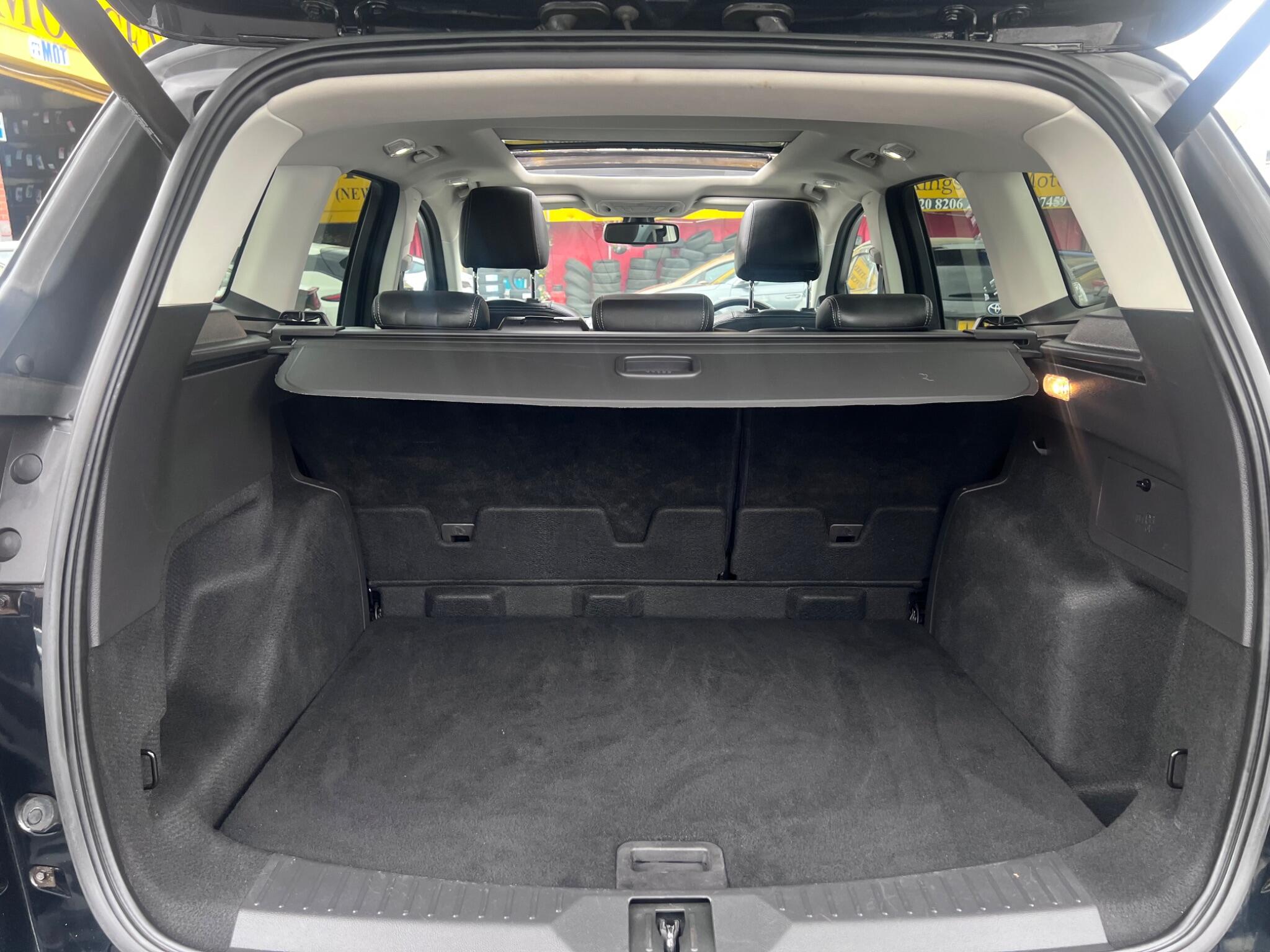 Ford Kuga view 36