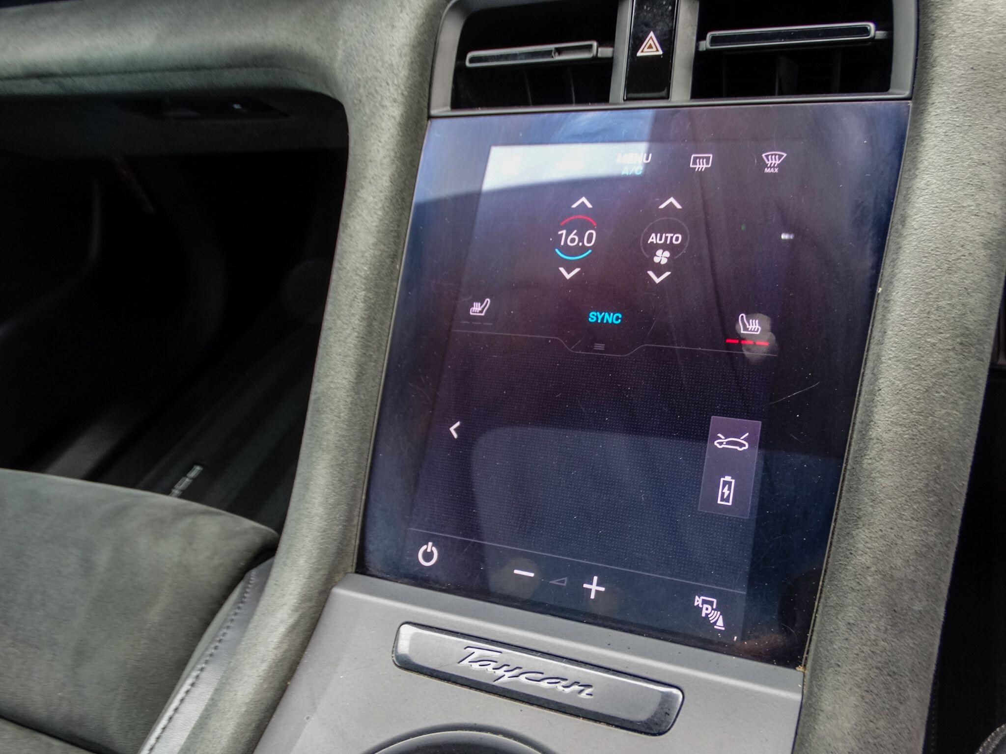 Porsche Taycan view 31